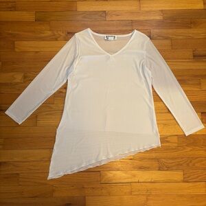 Kokomo White V-Neck Long Sleeve Top – Size Medium